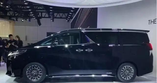 听我一句劝，买MPV不纠结：1、50万——买腾势D92、35万——买丰田格瑞