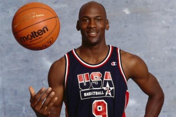 nba历史第一扣将,nba历史第一扣将是谁