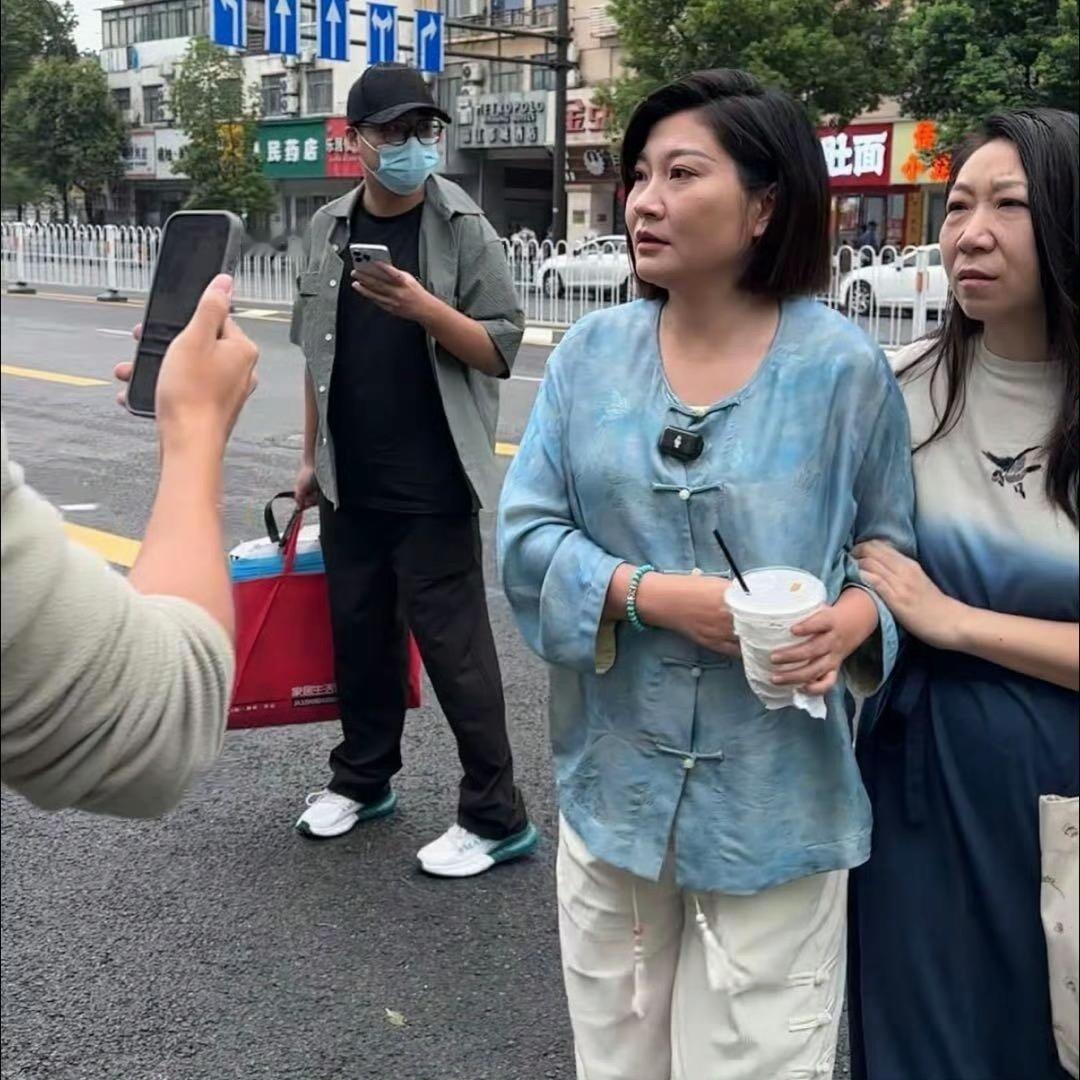 王暖暖的终身保护令，真是越看越沉重。2019年被推下34米悬崖，全身17处骨折