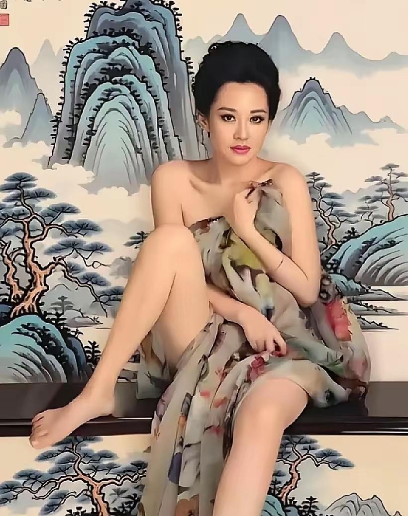 想不明白！她长这么漂亮，演技那么好，为什么这么多年一直火不起来呢？