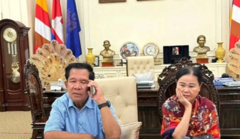 洪森拉上老婆打苦情牌，陪他一起加班熬夜，为柬埔寨鞠躬尽瘁，死而后已。这次边境冲