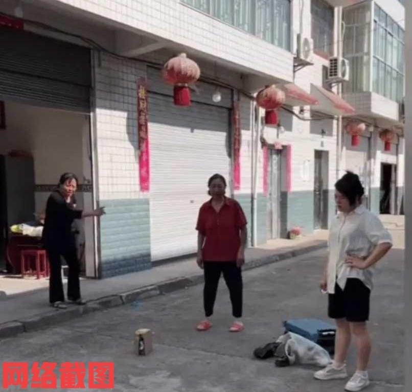 四川有女子和丈夫吵架回娘家。只是让女子没有想到回到娘家后，并没有得到自己母亲