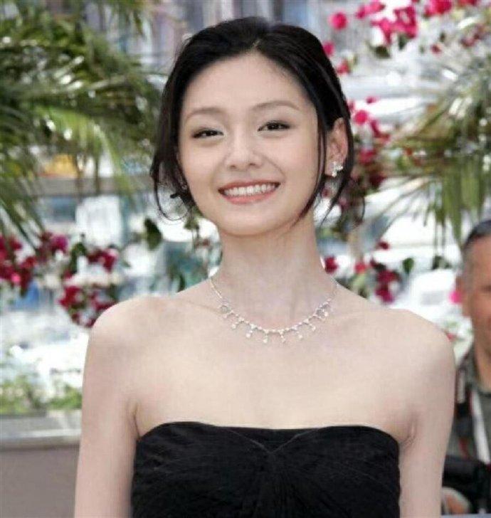 亲情比爱情更加不靠谱，汪小菲对前妻大S还存有几分歉意，然而小S从未自责过。小S