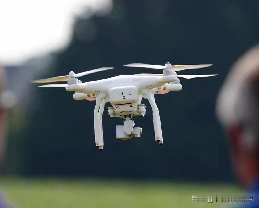 蛮横无理！美国封杀大疆新型号无人机！12月23日，俄罗斯卫星通讯社报道，美国