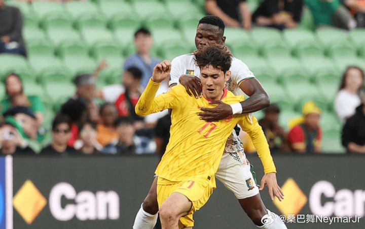 存在感十足！拜合拉木出战45分钟造成喀麦隆两人被罚下03月31日刚刚结束的F