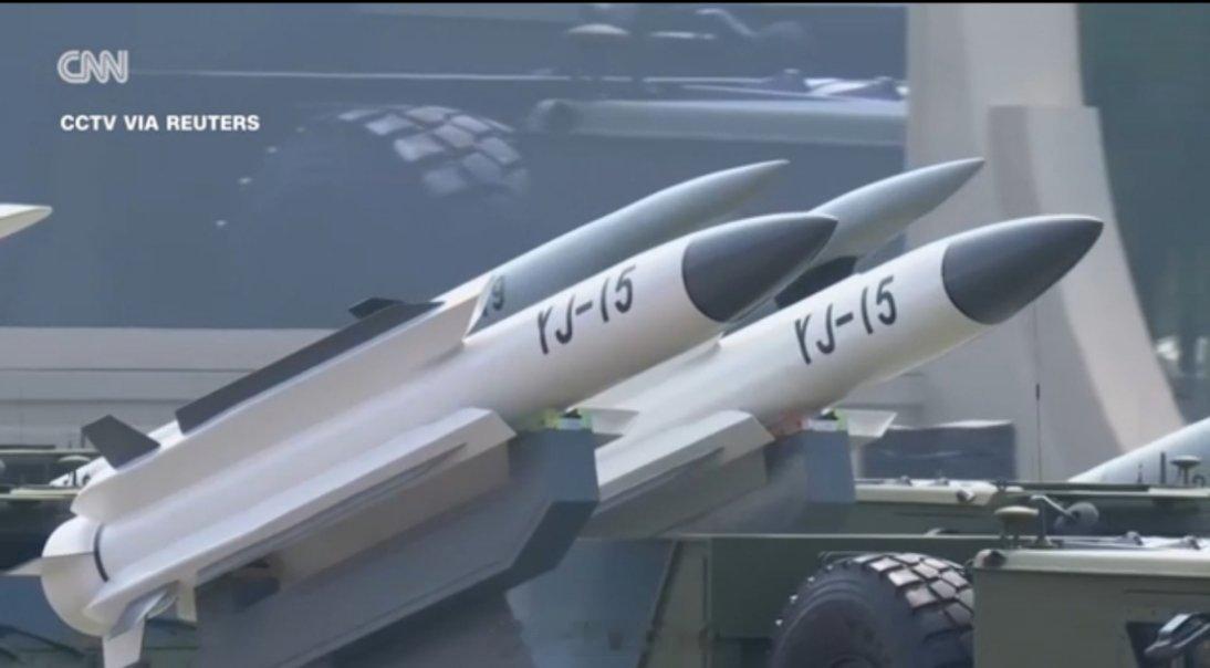 九三盛大阅兵CNN：中国在大规模阅兵式上展示军事武器今天的阅兵式展示了令人震惊的