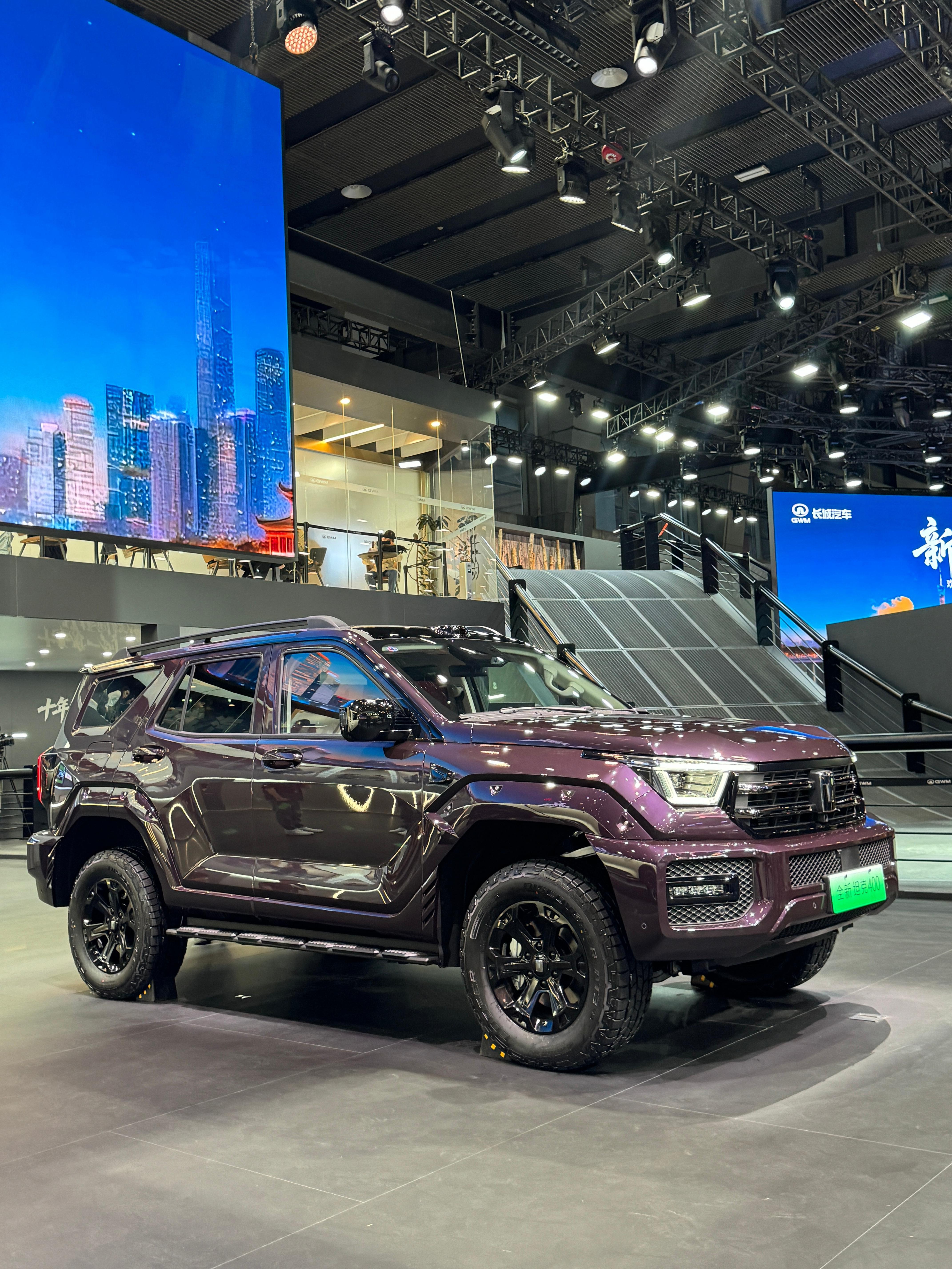 如果车展评一个官方车色最多的展台，长城肯定榜上有名长城广州车展