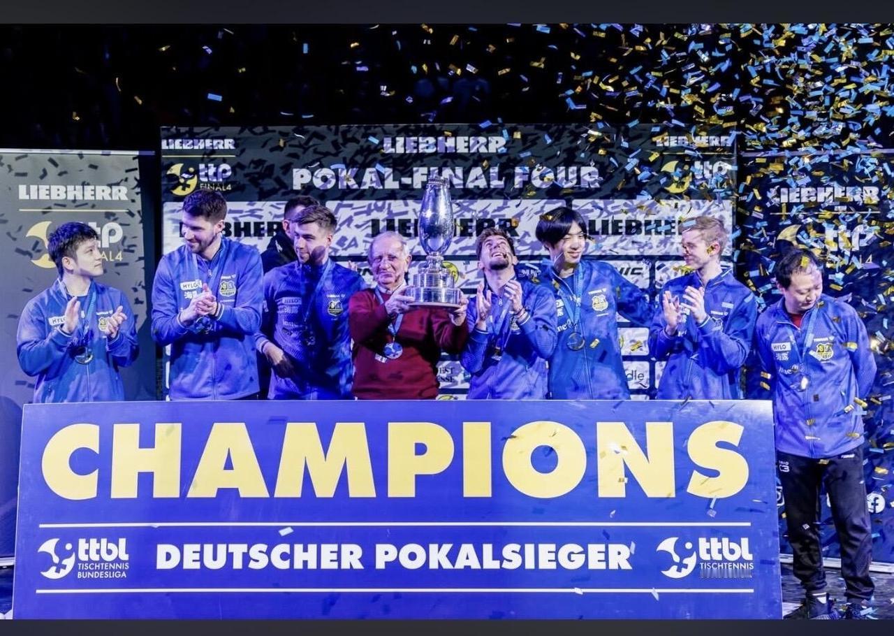 原来这才是正常的比赛狂欢盛宴，樊振东的影响力具象化了！东哥的快乐不止，祝贺恭喜