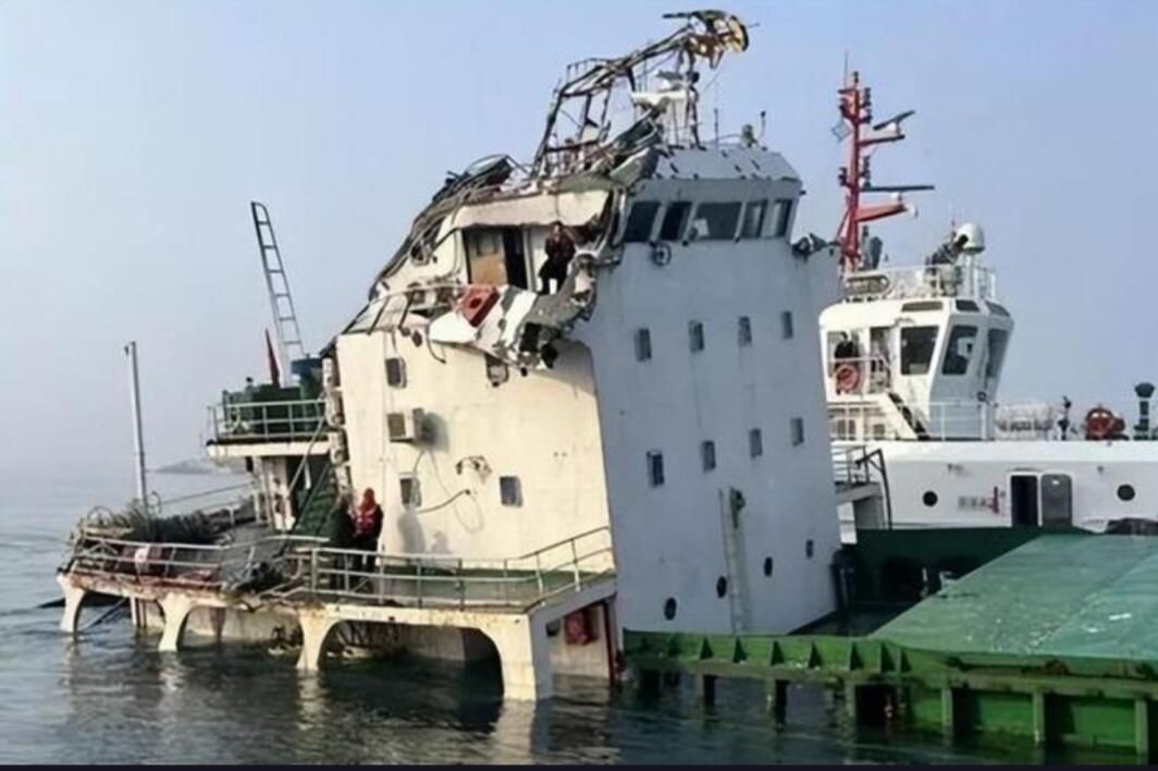 这事儿说起来挺揪心的。就在11月9号凌晨5点左右，山东威海成山头东边大概3.5海