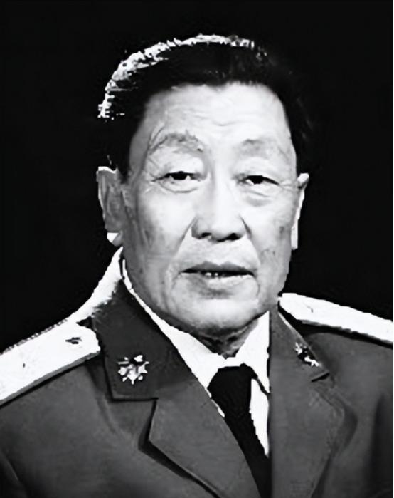 1988年解放军恢复军衔制，兰州军区司令员看着授衔名单愣住了：下属宁夏军区司令员