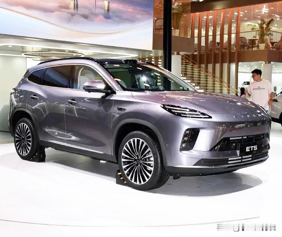 星途凌云哪款最最最值得买?纠结星途凌云选款的朋友看过来！对比全系配置+车主真实口