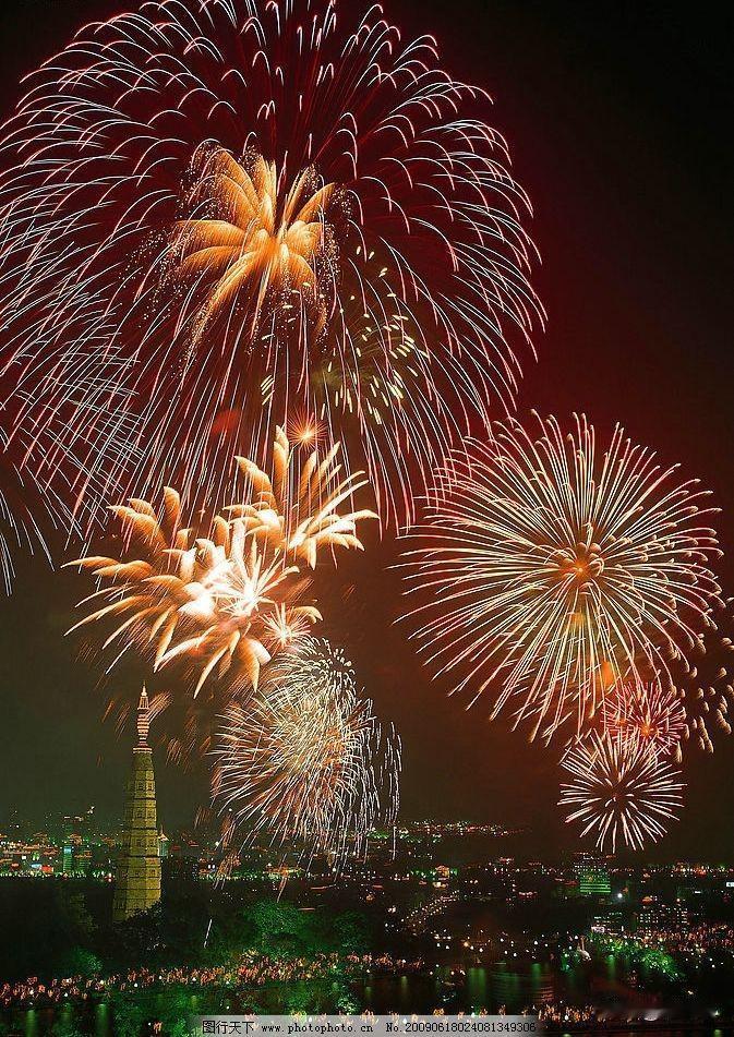 全域禁放烟花是懒政？远离县城的乡村，大都居住宽阔，偶尔在除夕或春节两天