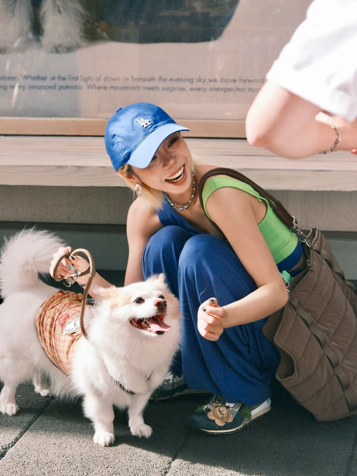 耶！遛狗拍到了明媚照片🥰上海街拍太松弛🐶