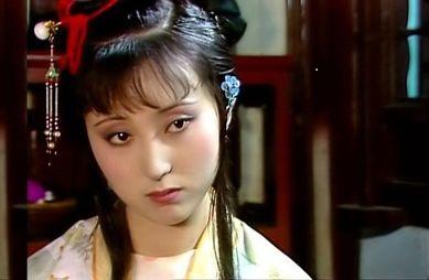 《红楼梦》电视剧里，最美的是平儿和惜春，尤其是平儿，妆容很大气，特别明艳，惜春是