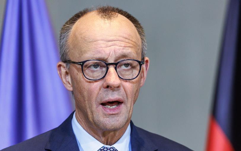 德国总理默茨就针对他的侮辱行为向德国警方报警提交了数百份投诉德国媒体评论