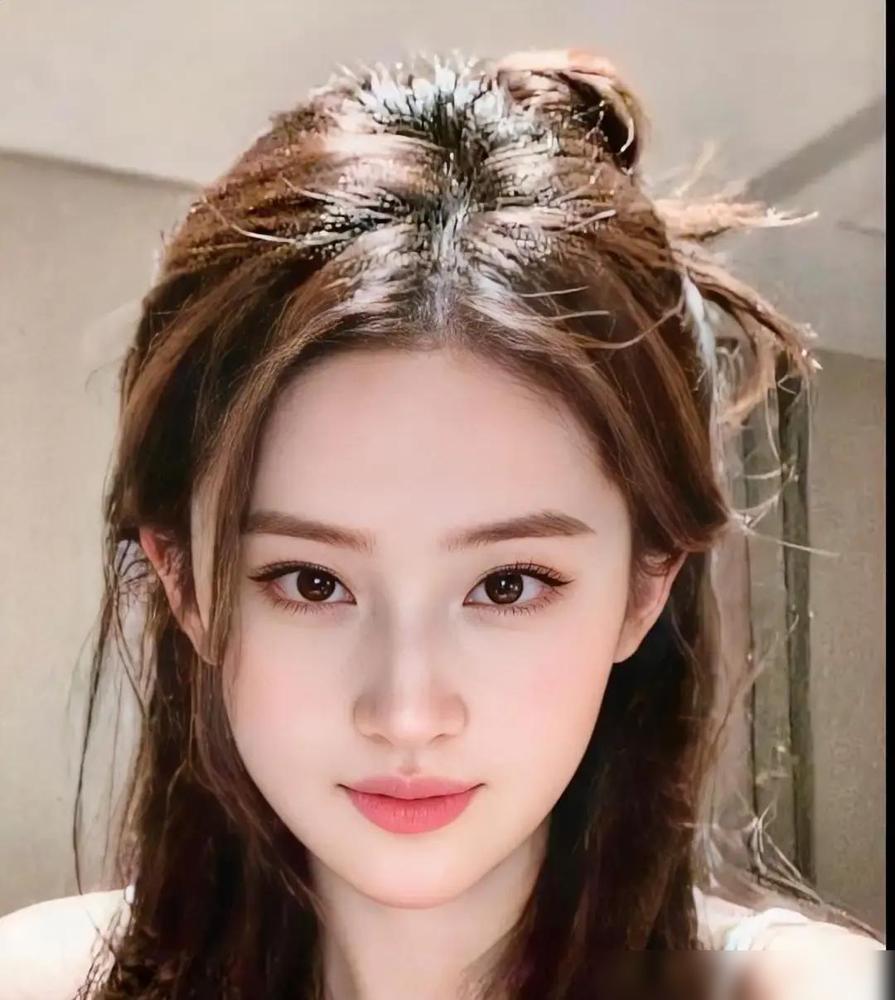 刘亦菲连名字都是被改的？背后操控她人生的，就是那个干爹！你真以为神仙姐姐是天生丽