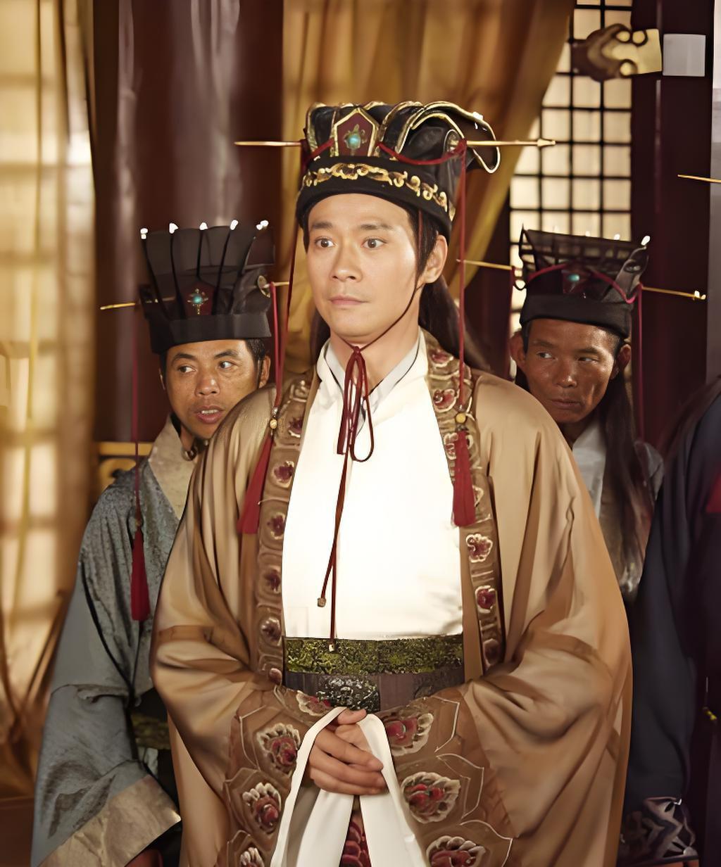 李世民宴请功臣，酒足饭饱之后调侃宰相房玄龄怕老婆，房玄龄趁着酒劲吹了几个牛皮。李