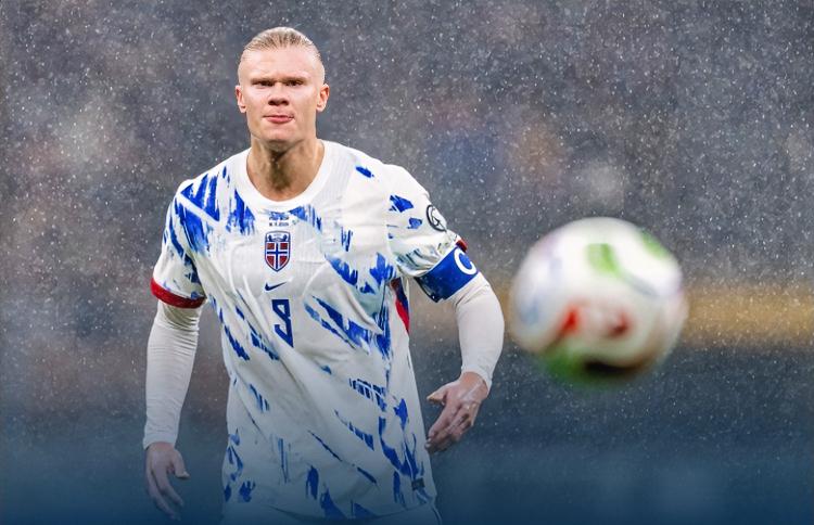 哈兰德：多纳鲁马，你们意大利要赢9个？？？多纳鲁马：所以，你射穿了我，回到俱乐