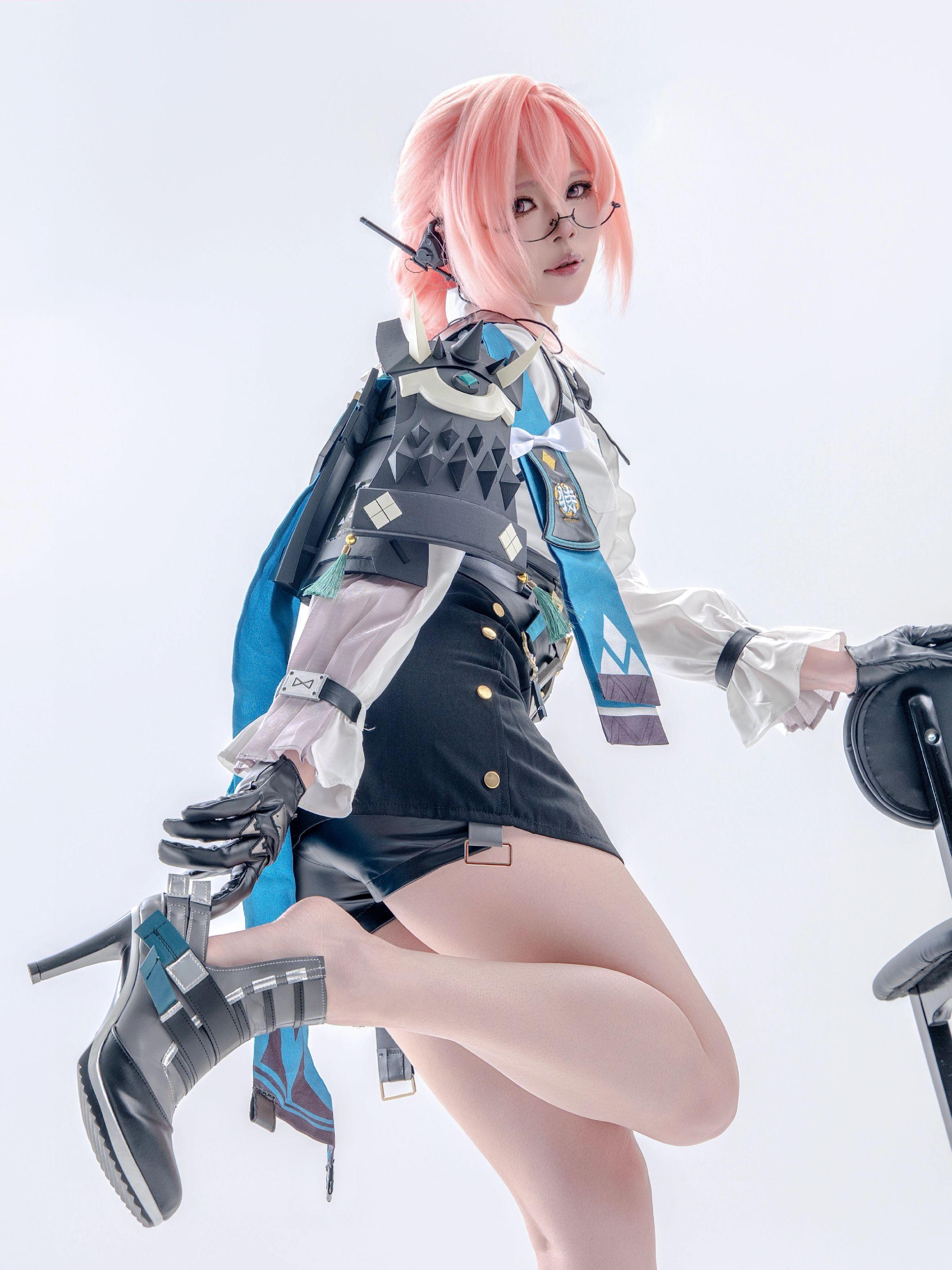 月城柳。叫妈妈吧