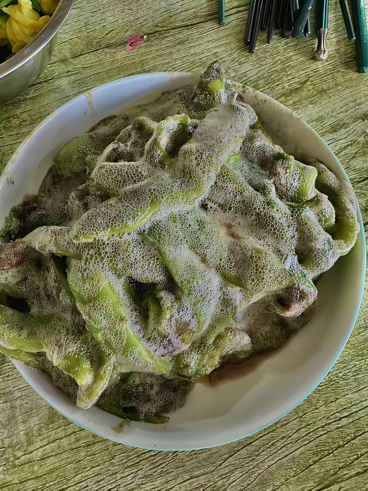 我尝试了很多次冒泡豆角一次没有成功，老公居然一次就成功了