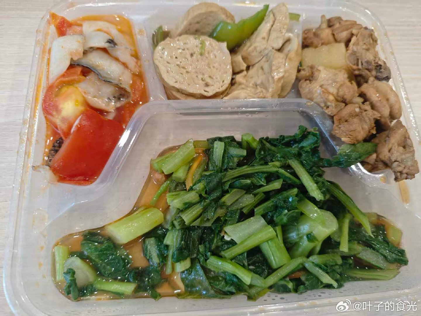 夏天的快乐，大半都是美食给的✨。晚风一吹，就想吃点好吃的，还有各种清爽小菜。不用