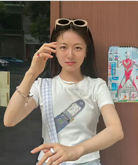 老天奶，李兰迪太敢了，竟然晒出自己的素颜，她怎么这么自信啊​​​