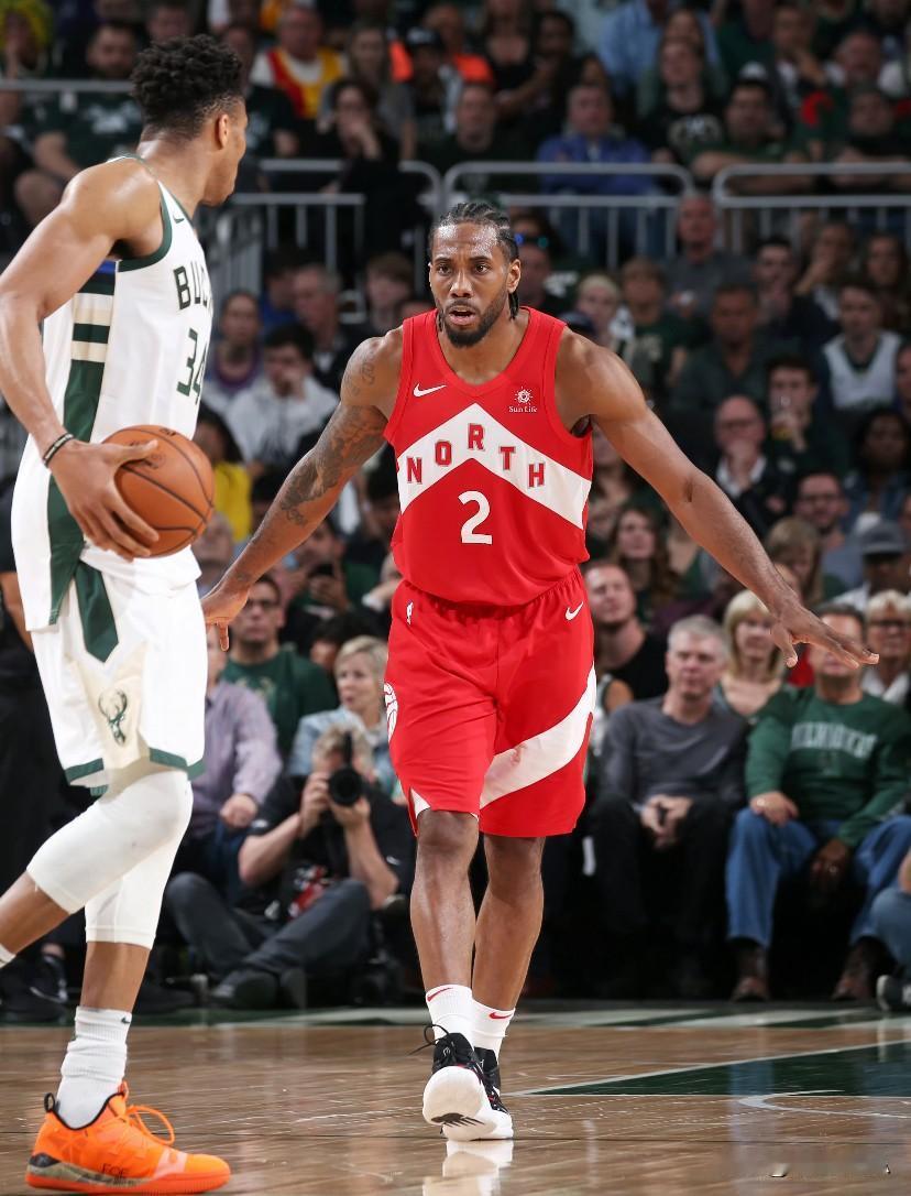一觉醒来！NBA自由市场传来了6个重磅消息！1、快船将小卡送到猛龙，得到英格