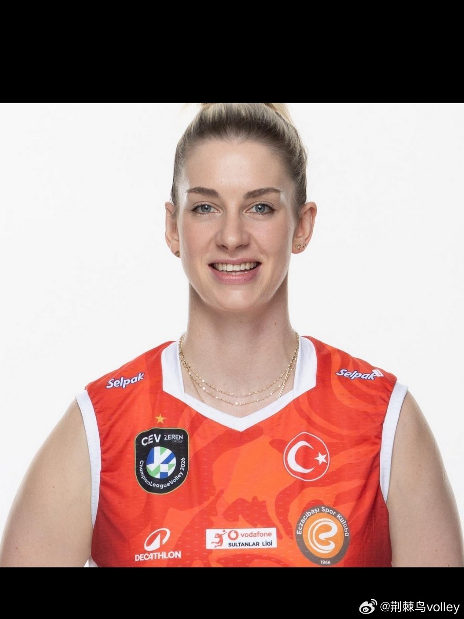 媒体曝斯蒂西亚克已经同巴超奥萨斯科达成合作协议。女排国际排坛动态