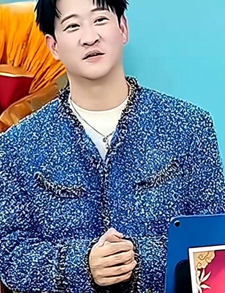 曹云金直播翻旧账，流量来得快，去得更快。带货没带出长久，老段子倒是翻出了点人味