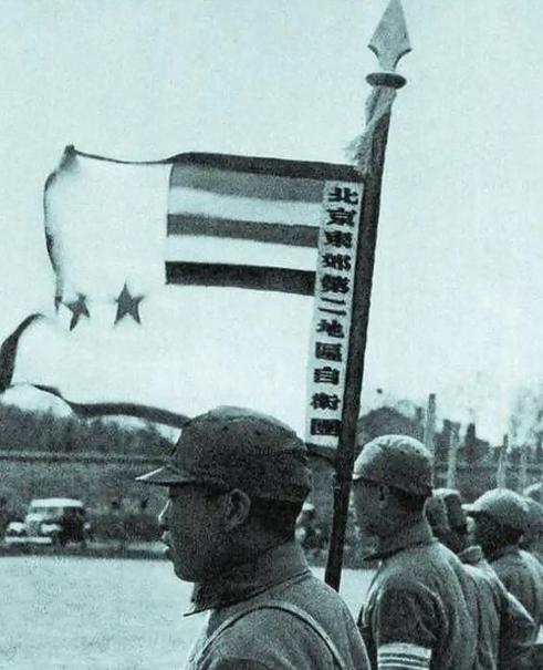 1942年12月21日，蒋介石批了三个字：枪毙，执行。第二天，一声枪响，孔祥熙的