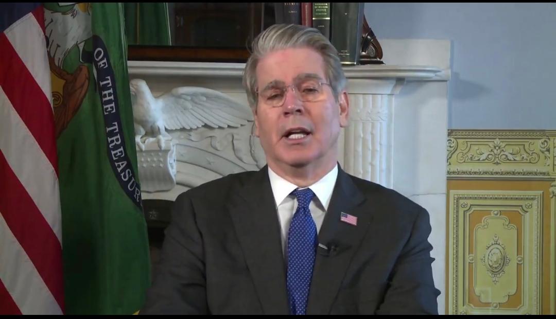 美国财长贝森特今天（北京时间2月11日）在社交媒体发文写道：“中美关系已经达到了