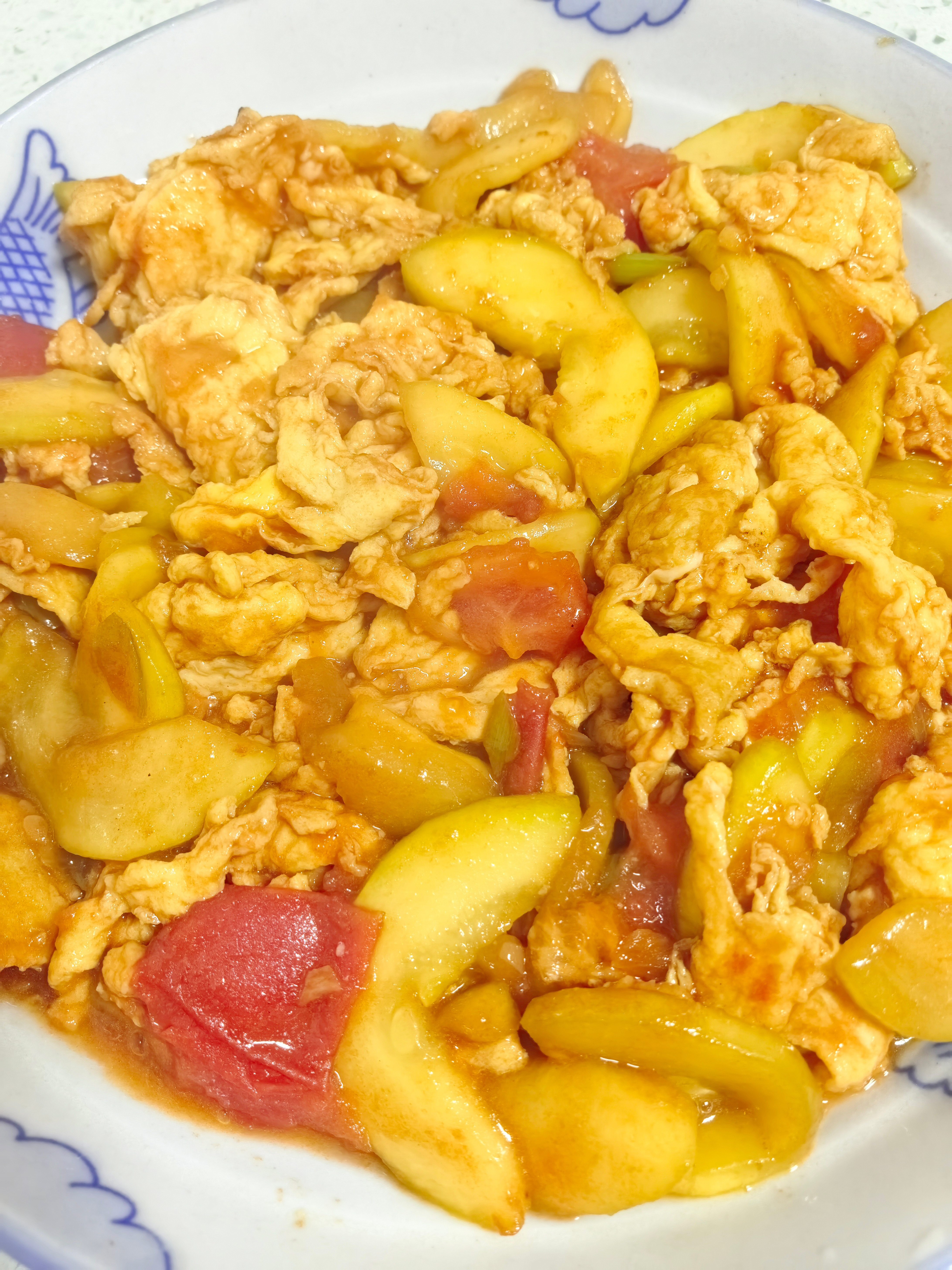 每日三餐的晚餐搞定，开吃吧！茄子盐放多了被小孩哥吐槽了，快成咸菜了