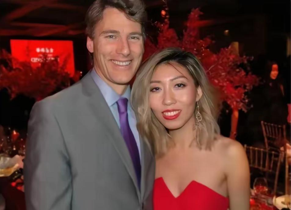 苍天饶过谁？曲婉婷本想着靠着母亲弄出来的3.5个亿可以每天花天酒地，可以成为人上