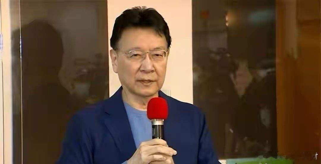 利剑出鞘围台军演，台湾股市不降反升，赵少康对军演冷嘲热讽说，台湾人不是吓大的，围