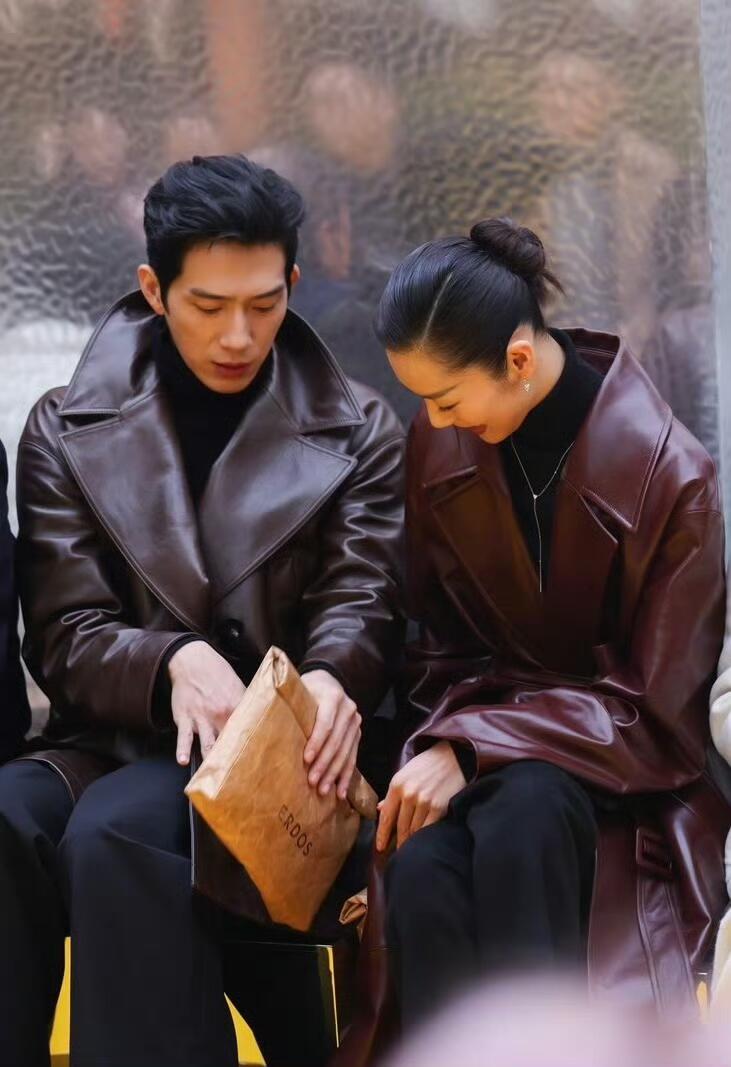 井柏然刘雯啥时候结婚啊？他俩越长越像了…​​​