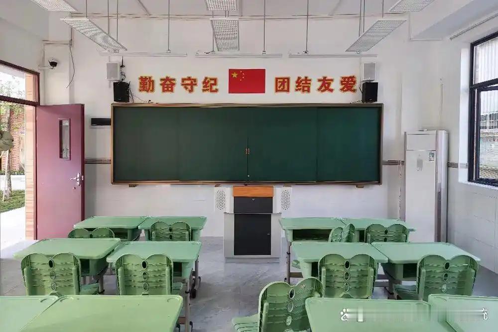 人生在世，有些事，真不是你凭自己的努力，就能得到的。身边有两位朋友，退休前都