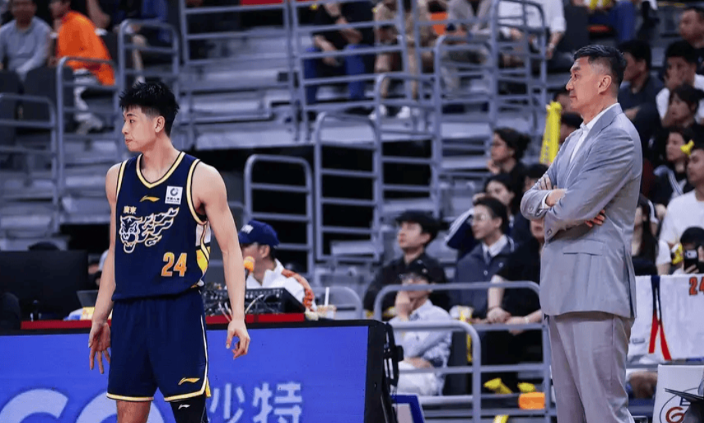 辽宁复仇广东，赛后乌戈情商真高，给杜锋台阶下，还指出宏远输球要害！乌戈：广东是