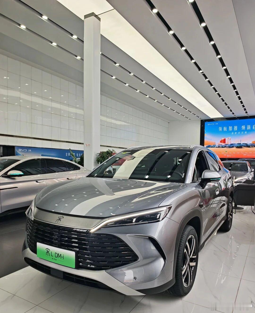 吉利银河再推新车，路特斯团队参与调校，能在比亚迪虎口夺食吗？当吉利银河M7在米兰