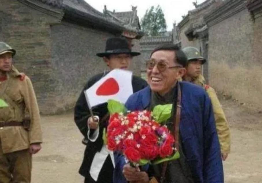 1942年，武工队去锄奸，谁知一连找了两天也没能找到人。就在他们一筹莫展时，一伪