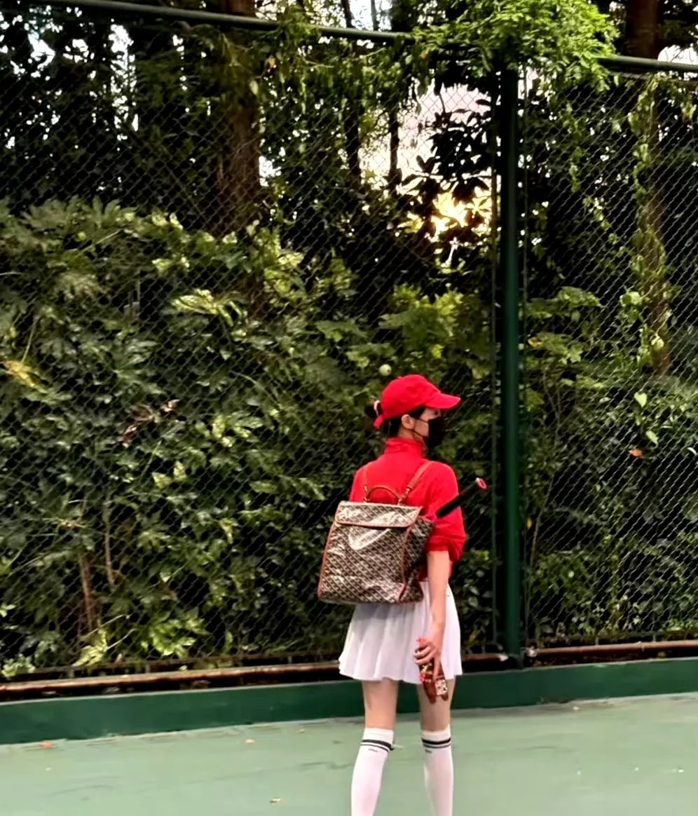 真是越来越搞不懂唐嫣了不是因为她老公是罗晋也不是因为她演技不好，而是她都41