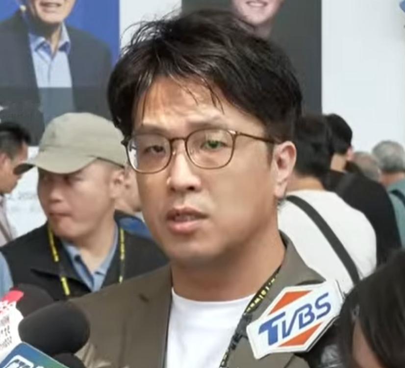 民进党“立委”沈伯洋日前喊“想访问北京”，国台办批“’台独‘顽固分子自抬身价，哗