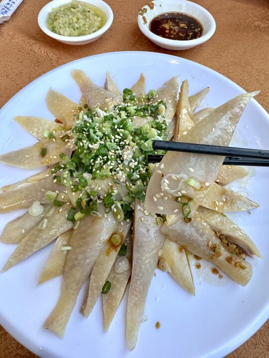 在中山。。。果然越破的店越好吃。。。
