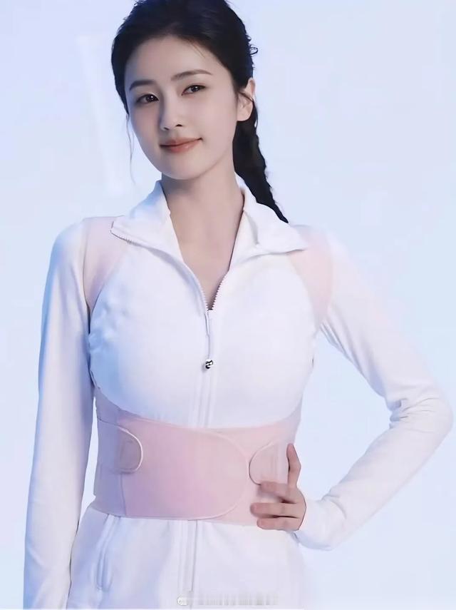 别再吹白鹿的“二次发育”了，那根本不是美貌，那是工程学。她对自己下的狠手，是