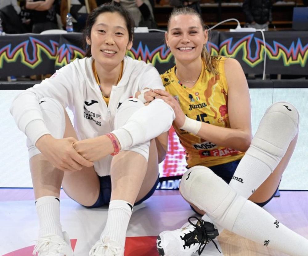 妮卡估计现在脸都要烫红了！前几天还在采访里把朱婷、加比夸成