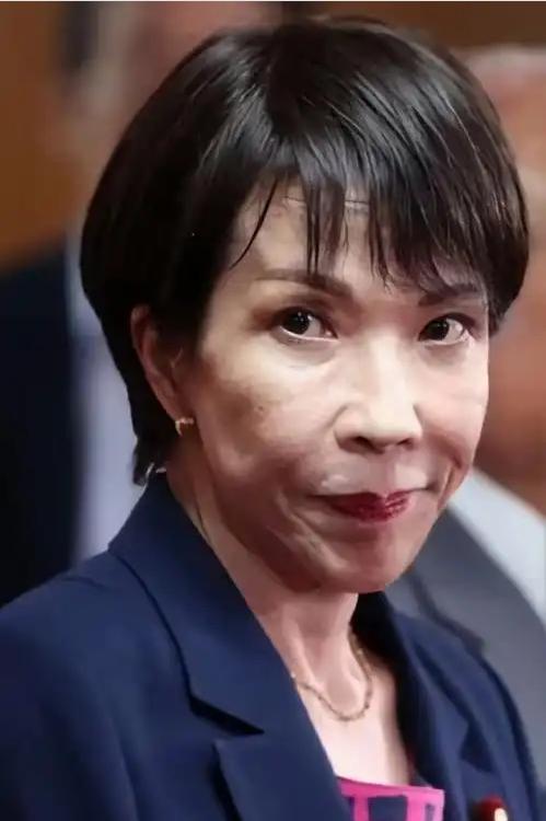 一个称呼的改变，能让一国外交圈集体失眠？日媒开始担心中国不邀请高市早苗参加深圳A