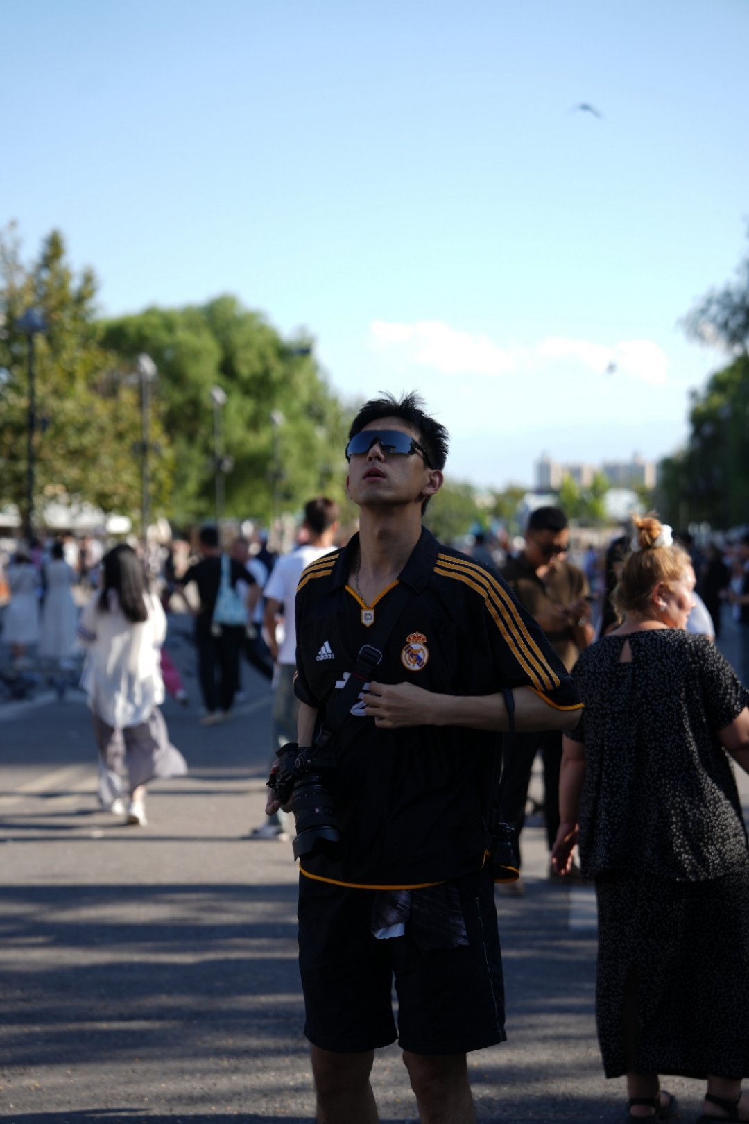 李现西藏徒步哥你真的很酷，和李现一起见山海，用脚步丈量世界！