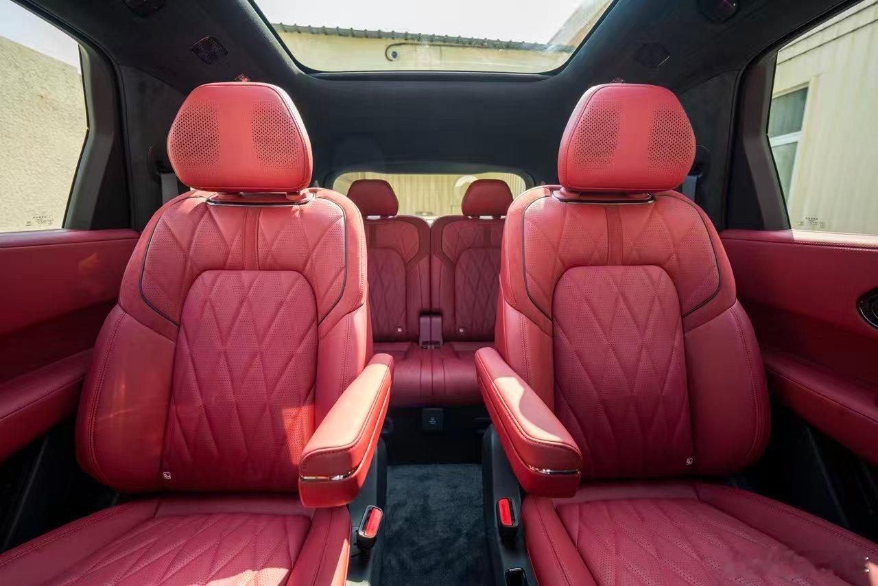 极氪8x六座版，空间感满满！！