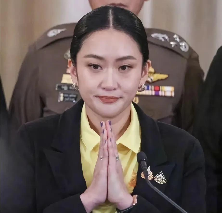 佩通坦被停职，这是彻底栽了？不不不，佩通坦这是彻底稳了！而原因很简单，因为泰