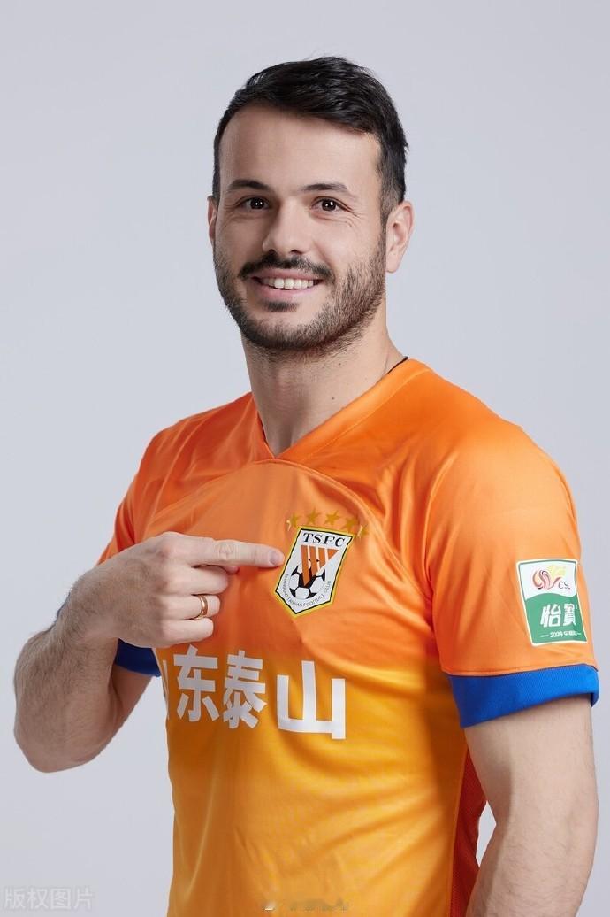 42球，赢球功臣卡扎！依靠卡扎伊什维利的吊射，山东泰山客场1比0战胜河南，取得