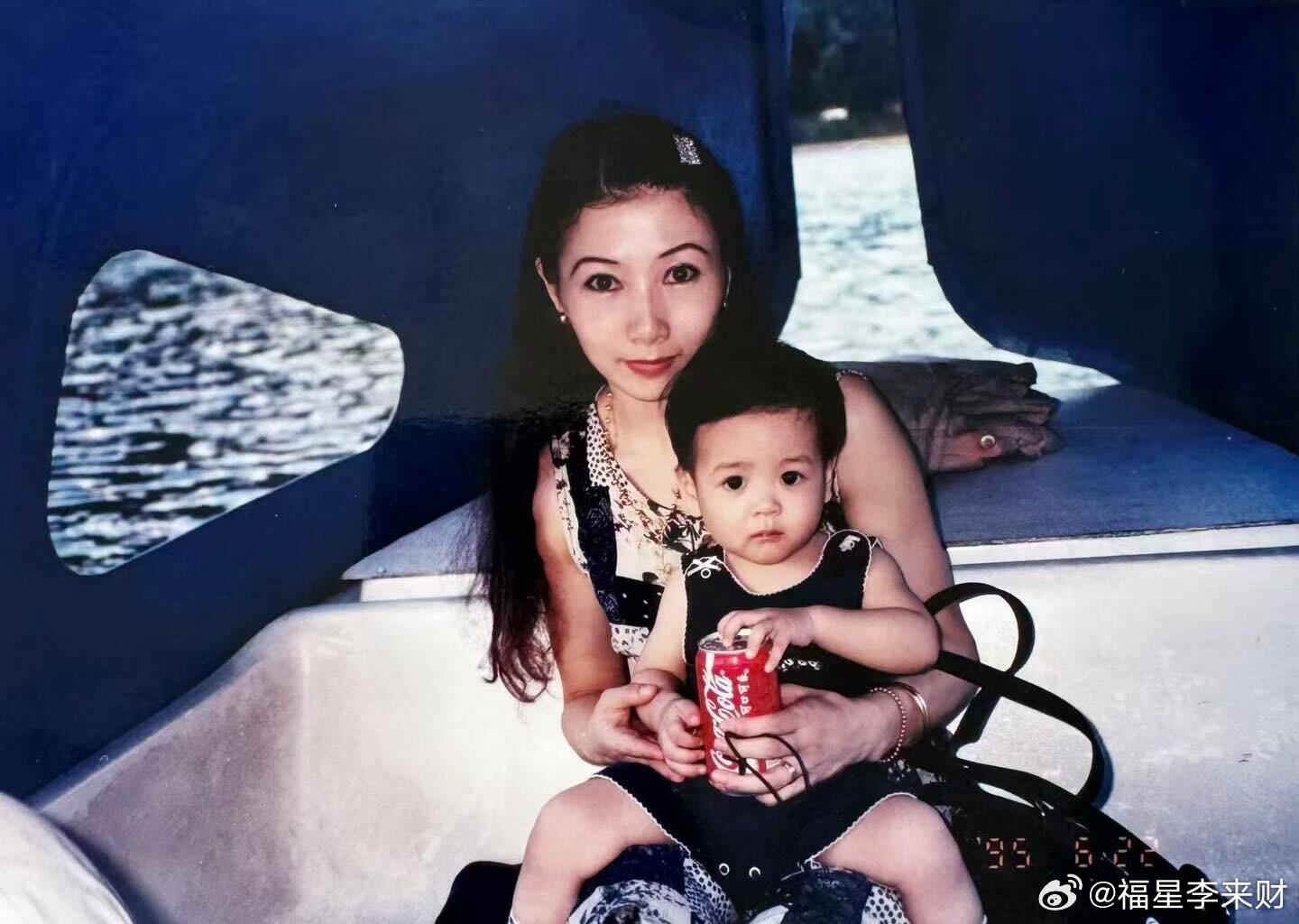 王嘉尔小朋友👦从小就是大眼嘉👀